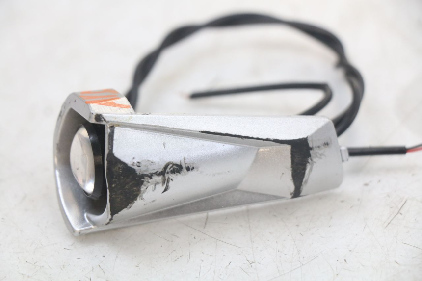 photo de DELANTERO DERECHO INTERMITENTE DUALTRON TOGO PLUS 1 - Detalle de la pieza