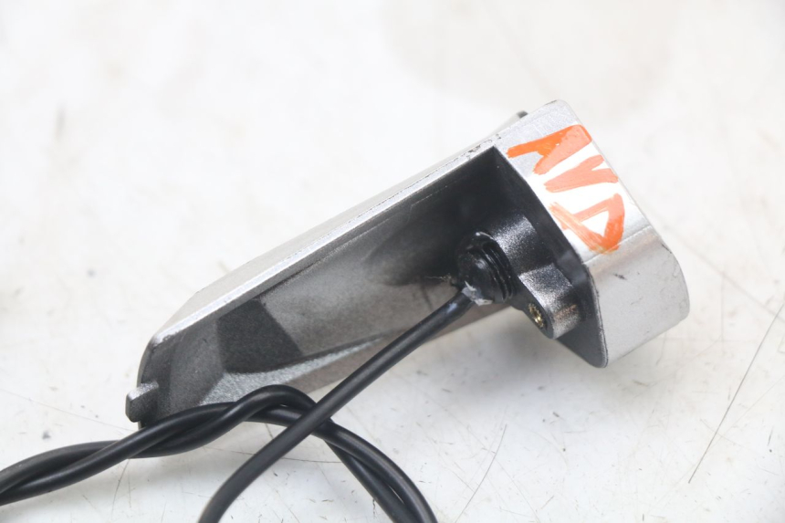 photo de DELANTERO DERECHO INTERMITENTE DUALTRON TOGO PLUS 1 - Estado de la superficie y material