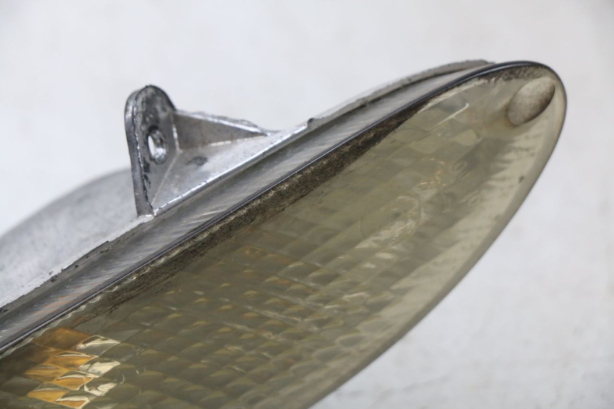 photo de DELANTERO DERECHO INTERMITENTE BAOTIAN TRAVEL SPIRIT 50 (2010 - 2012) - Otra perspectiva