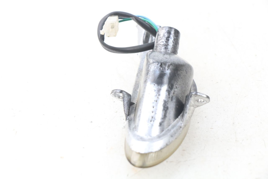 photo de DELANTERO DERECHO INTERMITENTE BAOTIAN TRAVEL SPIRIT 50 (2010 - 2012) - Primer plano técnico