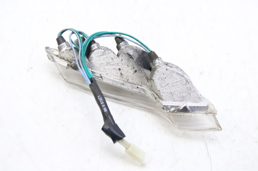 photo de INTERMITENTE DELANTERO DERECHO PEUGEOT TWEET 4T 50 (2010 - 2014) - Zoom estado de uso