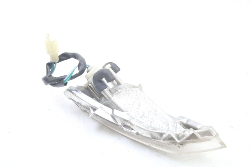 photo de INTERMITENTE DELANTERO DERECHO PEUGEOT TWEET 4T 50 (2018 - 2022) - Primer plano técnico