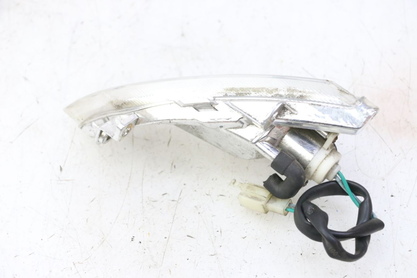 photo de INTERMITENTE DELANTERO DERECHO PEUGEOT TWEET 4T 50 (2018 - 2022) - Otra perspectiva