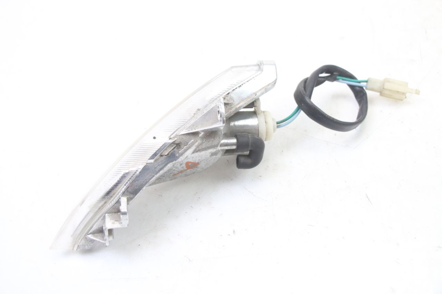 photo de DELANTERO DERECHO INTERMITENTE PEUGEOT TWEET PRO CARGO 50 (2018 - 2022) - Otra perspectiva