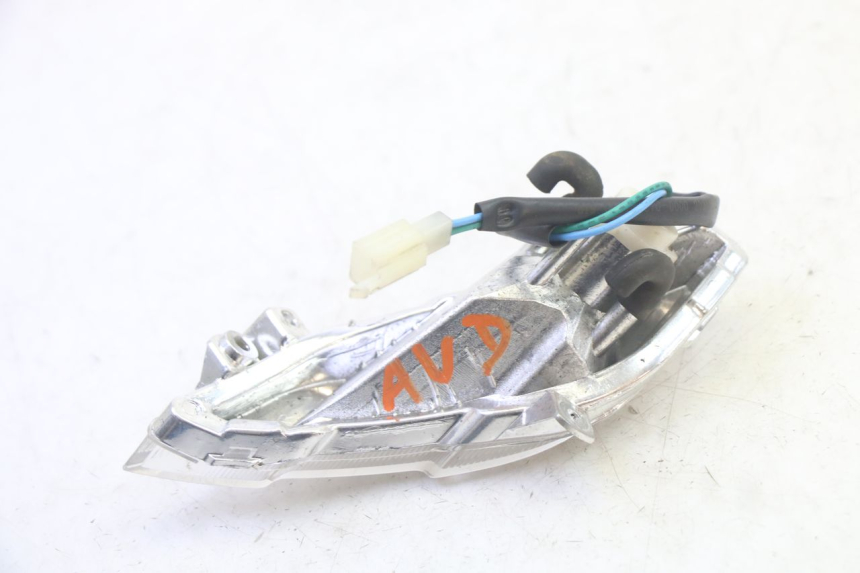 photo de DELANTERO DERECHO INTERMITENTE PEUGEOT TWEET PRO EFI 4T 50 (2021 - 2022) - Zoom estado de uso