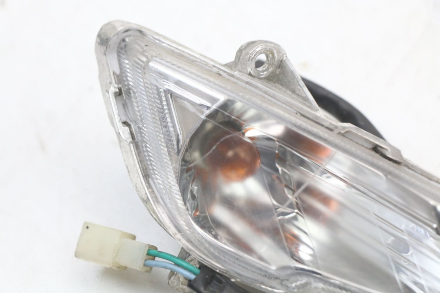 photo de INTERMITENTE DELANTERO DERECHO PEUGEOT TWEET 125 (2018 - 2021) - Detalle de la pieza