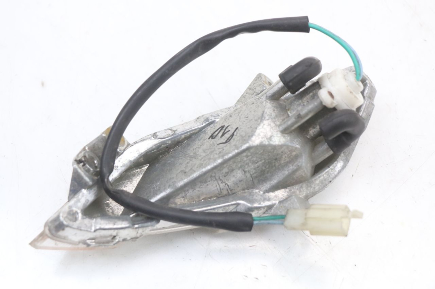 photo de INTERMITENTE DELANTERO DERECHO PEUGEOT TWEET 125 (2018 - 2021) - Vista general del producto