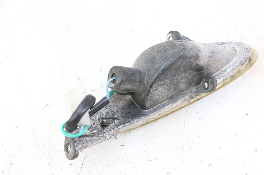 photo de INTERMITENTE DELANTERO DERECHO UNIVERSAL BIKE ZN50QT-11B 50 (2018 - 2021) - Otra perspectiva