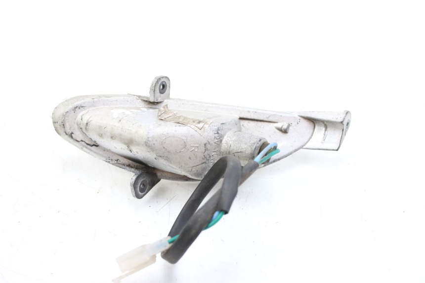 photo de INTERMITENTE DELANTERO DERECHO PEUGEOT V-CLIC VCLIC 50 (2007 - 2013) - Detalles de los puntos de fijación