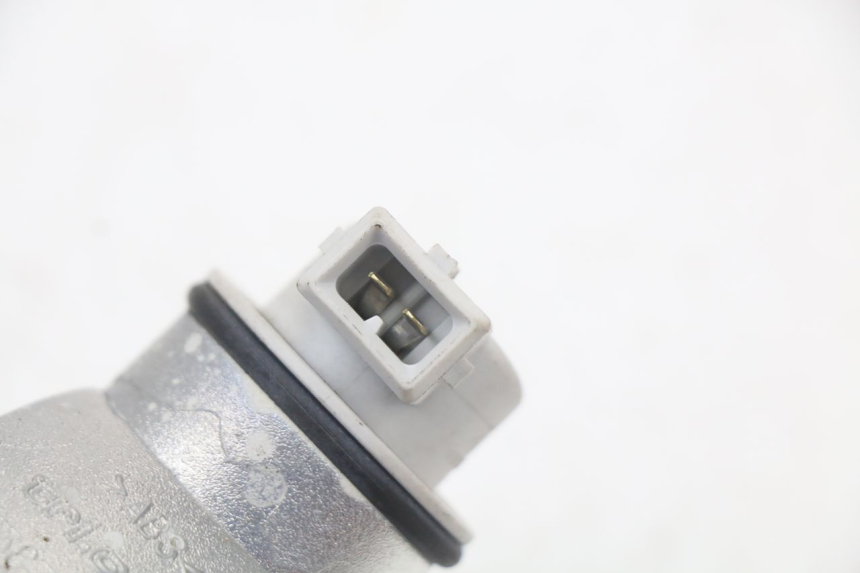 photo de Intermitente delantero derecho PIAGGIO VESPA LX 125 (2005 - 2010) - Vista general del producto