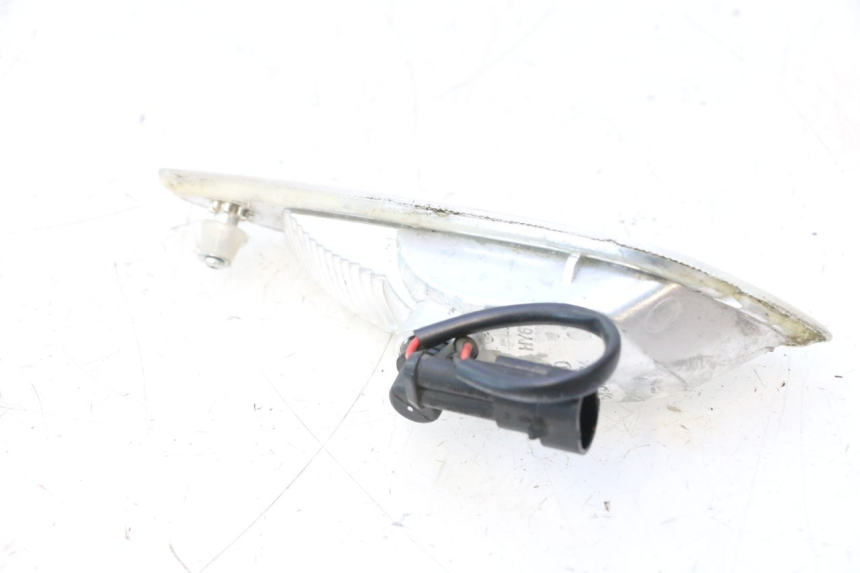 photo de INTERMITENTE DELANTERO DERECHO PIAGGIO VESPA PRIMAVERA 2T 50 (2013 - 2018) - Zoom estado de uso