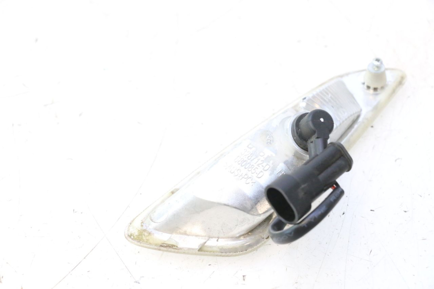 photo de INTERMITENTE DELANTERO DERECHO PIAGGIO VESPA PRIMAVERA 2T 50 (2013 - 2018) - Vista general del producto