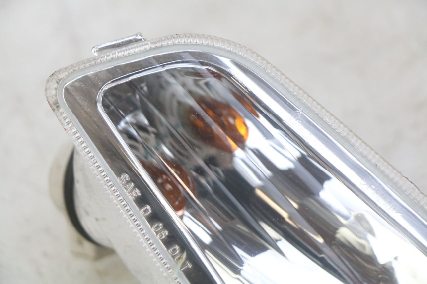 photo de INTERMITENTE DELANTERO DERECHO PIAGGIO VESPA S 2T 50 (2007 - 2014) - Zoom estado de uso