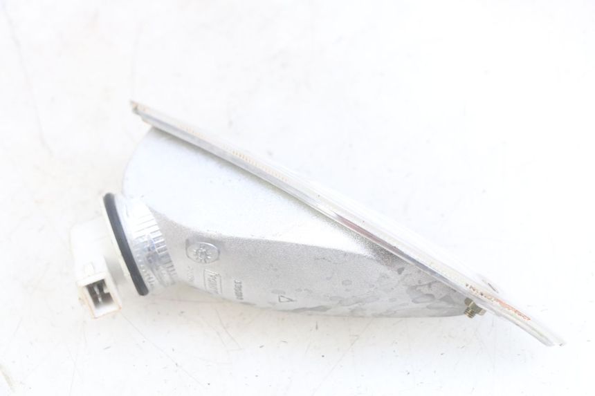 photo de INTERMITENTE DELANTERO DERECHO PIAGGIO VESPA S 2T 50 (2007 - 2014) - Otra perspectiva