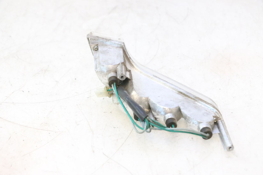 photo de DELANTERO DERECHO INTERMITENTE PEUGEOT VIVACITY NEW 2T 50 (2008 - 2017) - Primer plano técnico