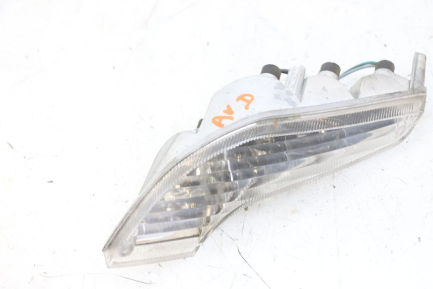 photo de DELANTERO DERECHO INTERMITENTE PEUGEOT VIVACITY NEW 4T 50 (2008 - 2017) - Zoom estado de uso