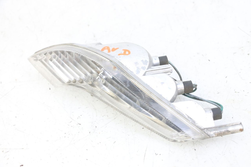 photo de DELANTERO DERECHO INTERMITENTE PEUGEOT VIVACITY NEW 4T 50 (2008 - 2017) - Primer plano técnico