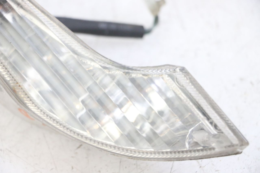 photo de DELANTERO DERECHO INTERMITENTE PEUGEOT VIVACITY NEW 4T 50 (2008 - 2017) - Detalles de los puntos de fijación