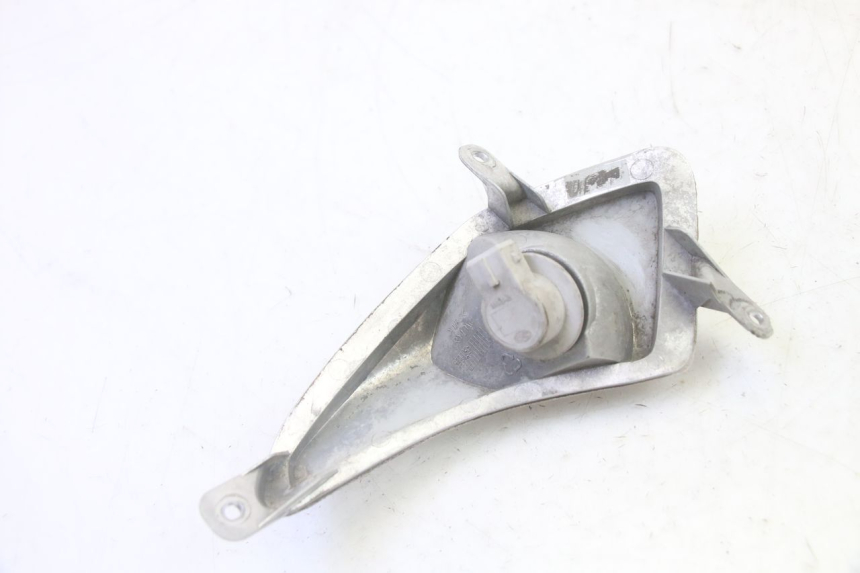 photo de DELANTERO DERECHO INTERMITENTE YAMAHA X-CITY XCITY 125 (2007 - 2013) - Primer plano técnico