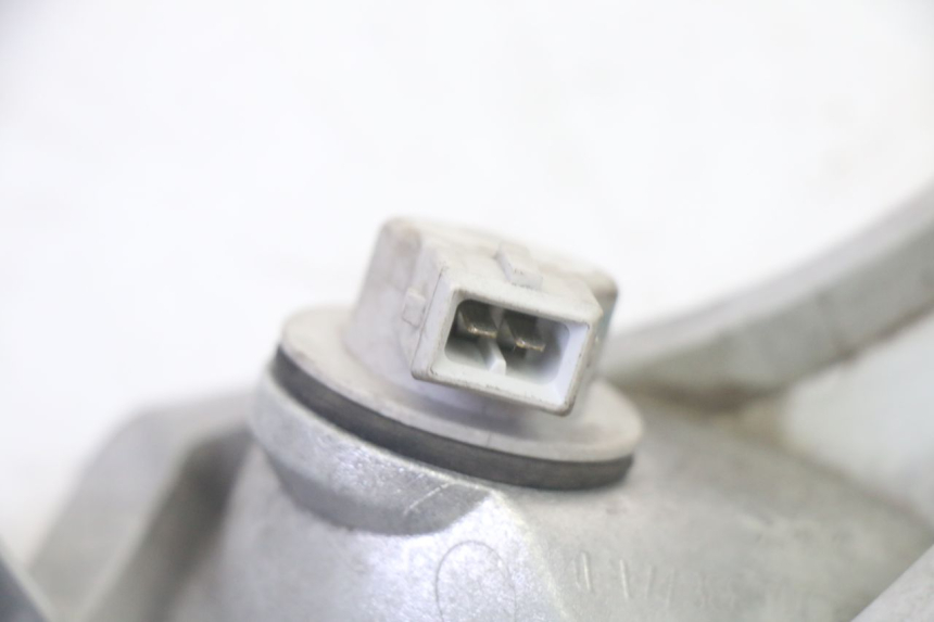 photo de DELANTERO DERECHO INTERMITENTE YAMAHA X-CITY XCITY 125 (2007 - 2013) - Detalles de los puntos de fijación