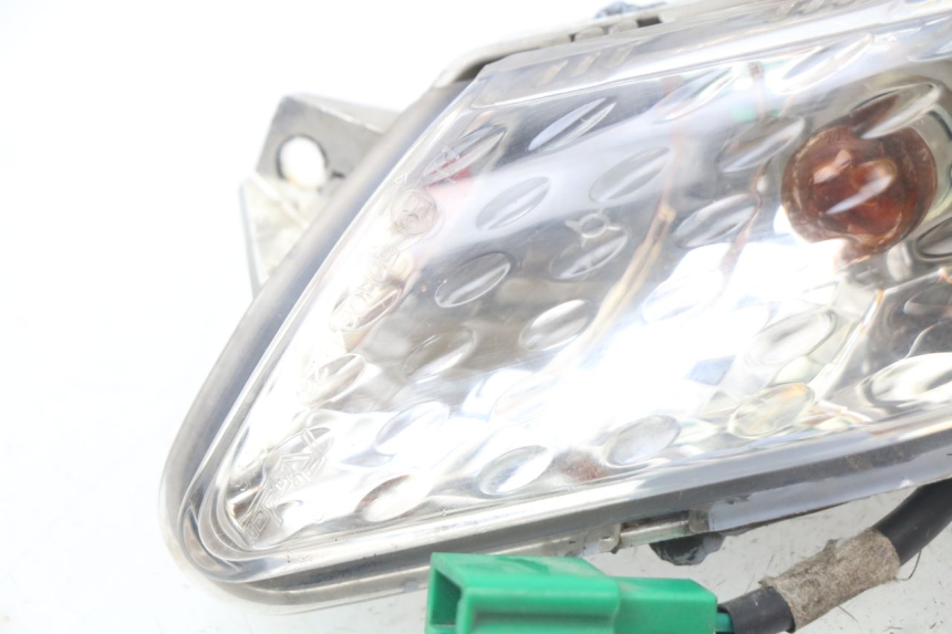 photo de INTERMITENTE DELANTERO DERECHO YAMAHA XMAX X-MAX 125 (2006 - 2009) - Zoom estado de uso