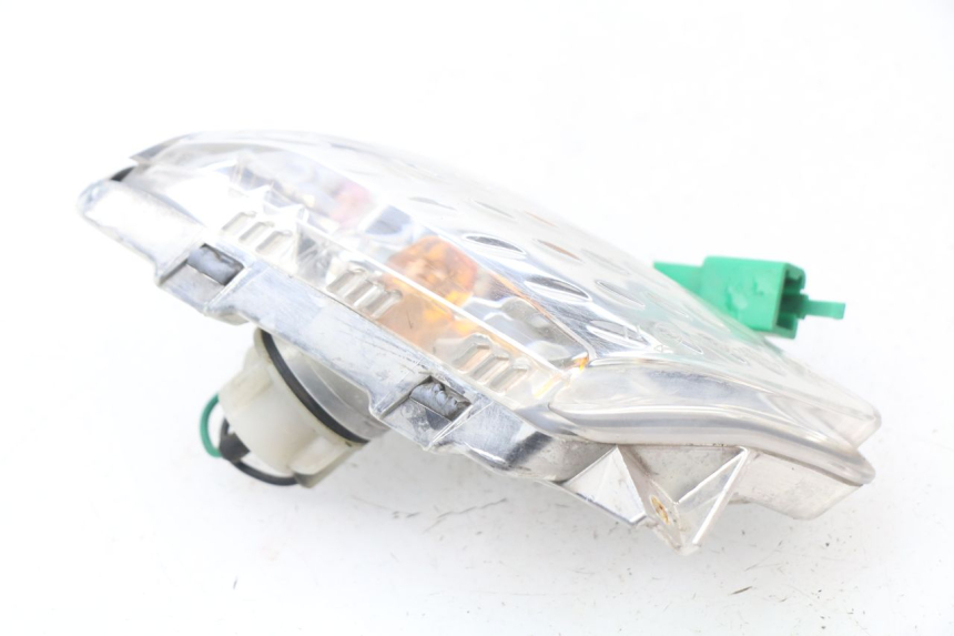 photo de INTERMITENTE DELANTERO DERECHO YAMAHA XMAX X-MAX 125 (2006 - 2009) - Vista general del producto