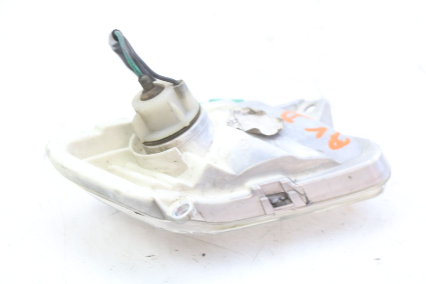 photo de INTERMITENTE DELANTERO DERECHO YAMAHA XMAX X-MAX 125 (2006 - 2009) - Otra perspectiva