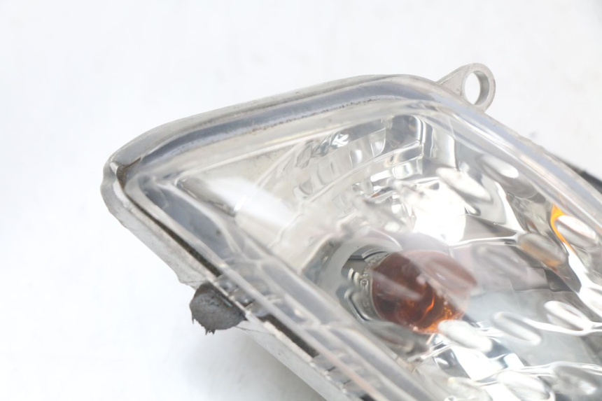 photo de INTERMITENTE DELANTERO DERECHO YAMAHA X-MAX XMAX 250 (2006 - 2009) - Detalle de la pieza