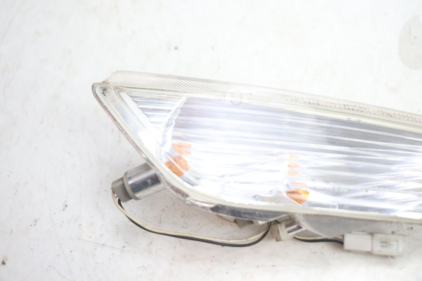 photo de DELANTERO DERECHO INTERMITENTE PIAGGIO X8 STREET 125 (2006 - 2007) - Detalle de la pieza