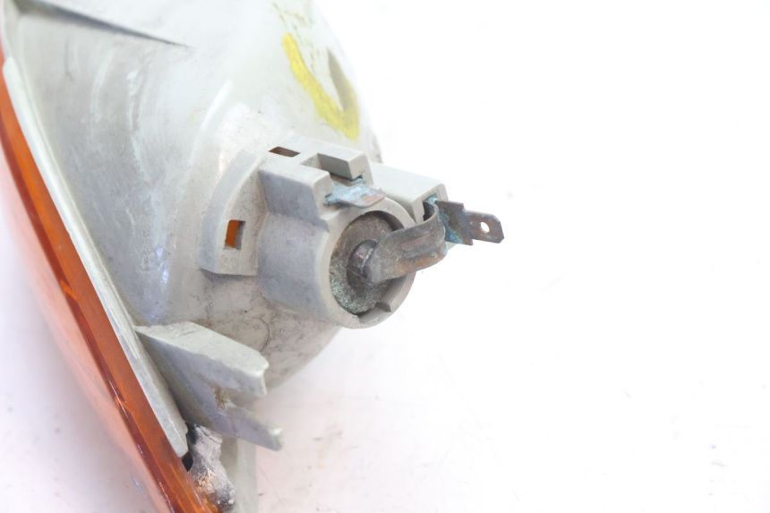 photo de DELANTERO DERECHO INTERMITENTE PIAGGIO X9 AMALFI 180 (2000 - 2003) - Primer plano técnico