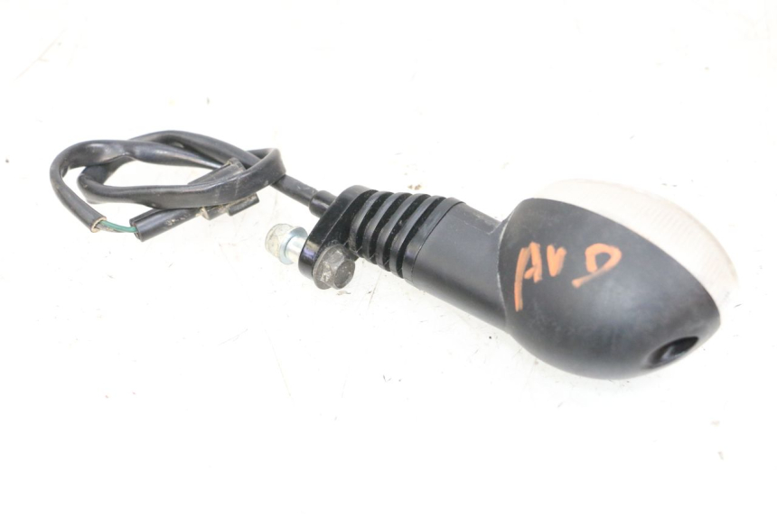 photo de DELANTERO DERECHO INTERMITENTE YAMAHA YFM R RAPTOR 250 (2008 - 2014) - Detalles de los puntos de fijación