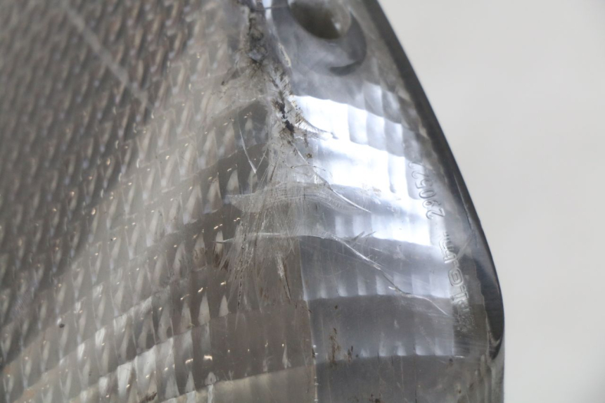 photo de DELANTERO DERECHO INTERMITENTE YAMAHA YP MAJESTY 125 (2007 - 2010) - Otra perspectiva