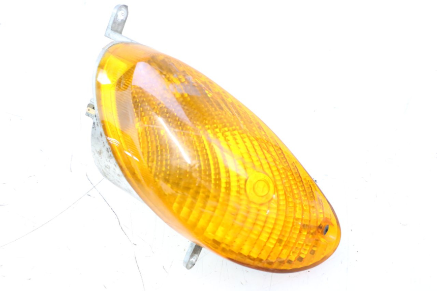 photo de DELANTERO DERECHO INTERMITENTE YAMAHA YP MAJESTY 125 (1998 - 2001) - Vista principal