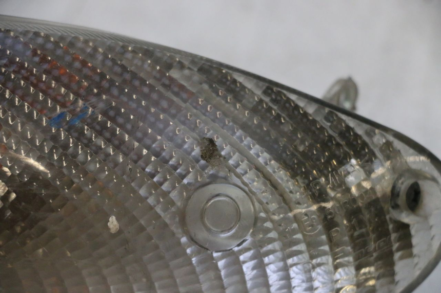 photo de DELANTERO DERECHO INTERMITENTE YAMAHA YP MAJESTY 125 (2002 - 2006) - Detalle de la pieza