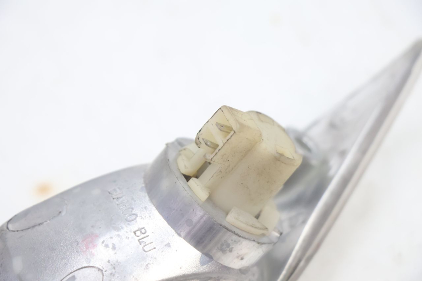 photo de DELANTERO DERECHO INTERMITENTE PIAGGIO ZIP 4T 50 (2006 - 2017) - Vista general del producto