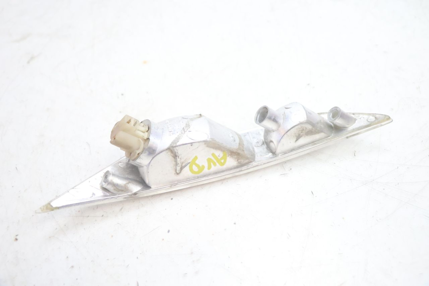 photo de DELANTERO DERECHO INTERMITENTE PIAGGIO ZIP IGET 4T 50 (2021 - 2023) - Primer plano técnico