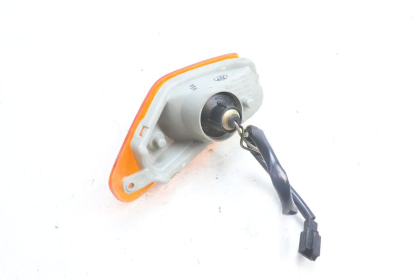 photo de DELANTERO DERECHO INTERMITENTE KAWASAKI ZZR 600 (1995 - 2004) - Detalles de los puntos de fijación