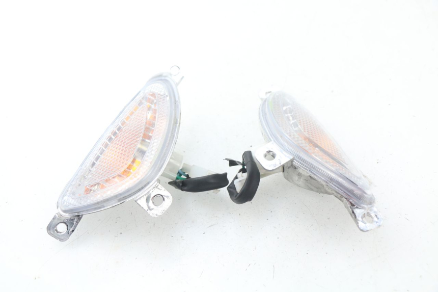 photo de DELANTERO INTERMITENTE RIDE E1 1 (2014 - 2022) - Primer plano técnico