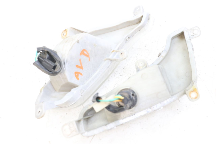 photo de INTERMITENTE DELANTERO SYM FIDDLE 2 50 (2008 - 2013) - Zoom estado de uso