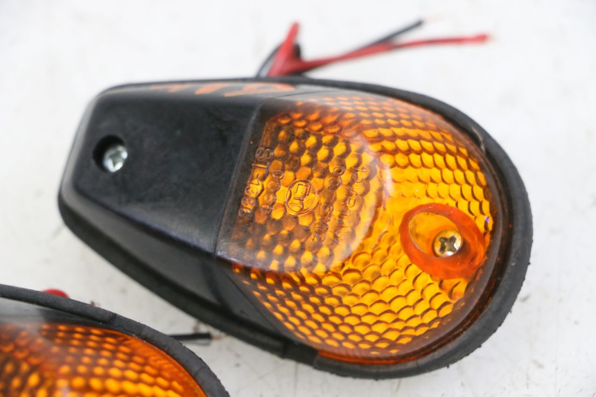 photo de DELANTERO INTERMITENTE YAMAHA FJ 36Y 1100 (1984 - 1985) - Estado de la superficie y material