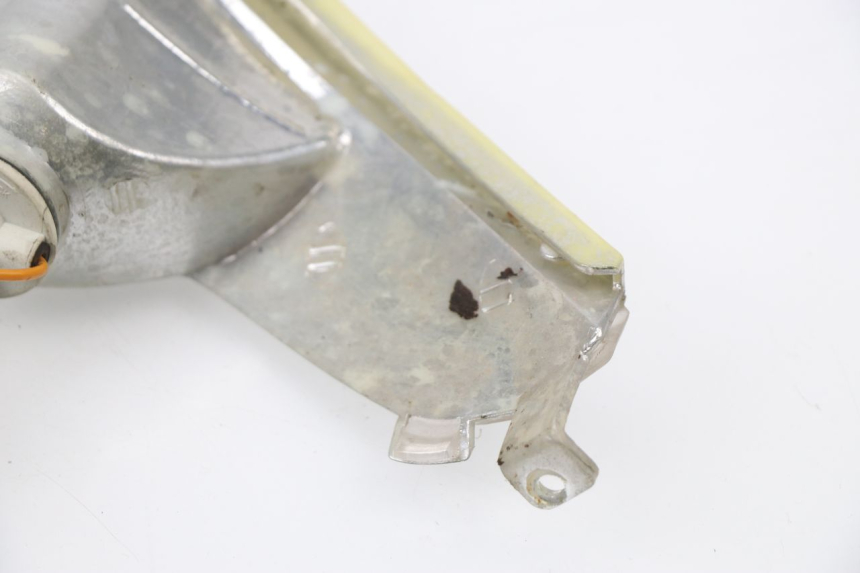 photo de DELANTERO INTERMITENTE REVATTO FUTURA GT 125 (2006 - 2008) - Detalles de los puntos de fijación