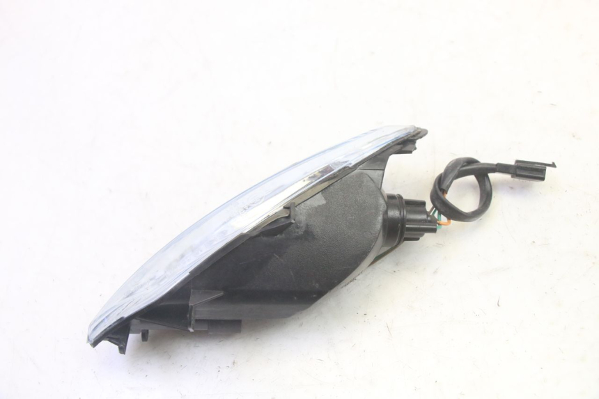 photo de INTERMITENTE DELANTERO IZQUIERDO KYMCO AGILITY 16+ 4T 50 (2018 - 2023) - Zoom estado de uso