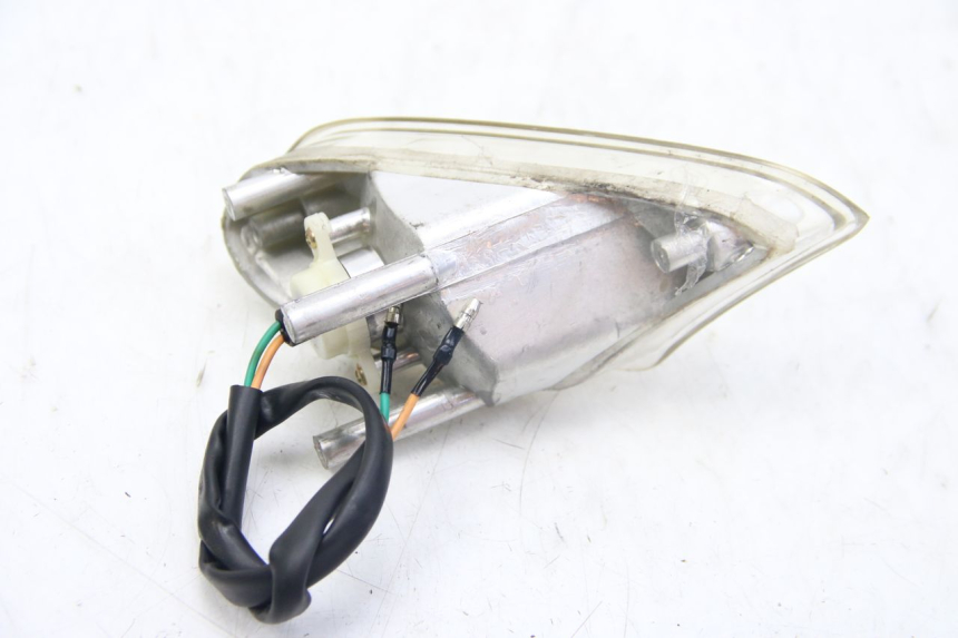 photo de INTERMITENTE DELANTERO IZQUIERDO KYMCO AGILITY 4T 50 (2005 - 2018) - Otra perspectiva