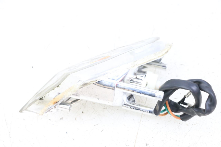 photo de INTERMITENTE DELANTERO IZQUIERDO KYMCO AGILITY 4T 50 (2018 - 2022) - Otra perspectiva