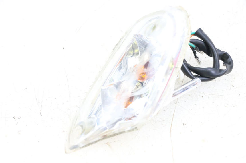 photo de INTERMITENTE DELANTERO IZQUIERDO KYMCO AGILITY 4T 50 (2018 - 2022) - Detalles de los puntos de fijación