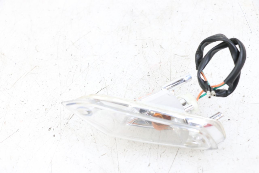 photo de INTERMITENTE DELANTERO IZQUIERDO KYMCO AGILITY 4T 50 (2018 - 2022) - Detalle de la pieza