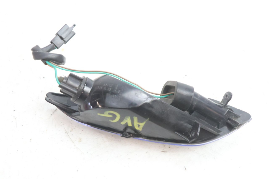 photo de DELANTERO IZQUIERDO INTERMITENTE KYMCO AGILITY CITY 16P 125 (2015 - 2024) - Primer plano técnico