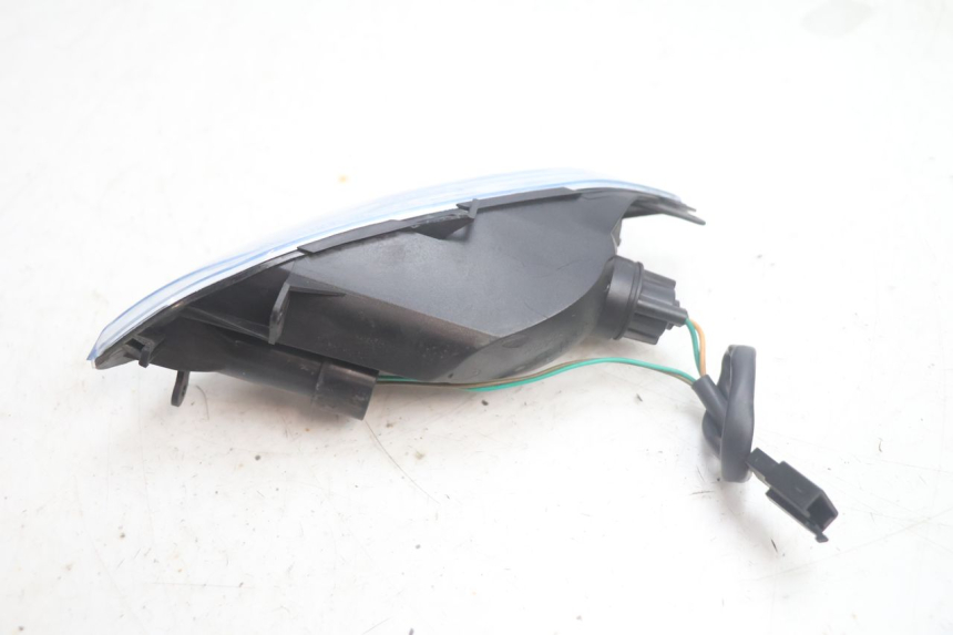 photo de DELANTERO IZQUIERDO INTERMITENTE KYMCO AGILITY CITY 2T 50 (2008 - 2016) - Primer plano técnico