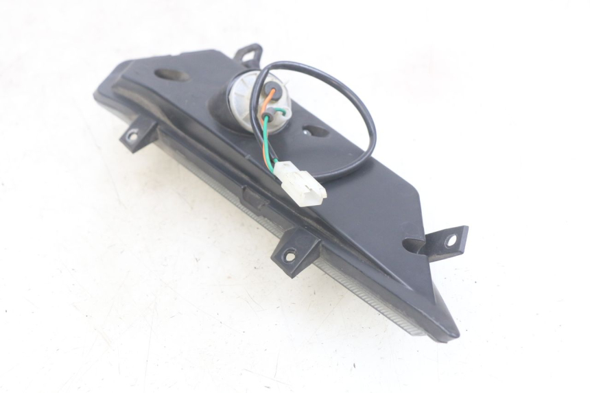 photo de INTERMITENTE DELANTERO IZQUIERDO NECO ALEXONE 125 (2017 - 2024) - Estado de la superficie y material