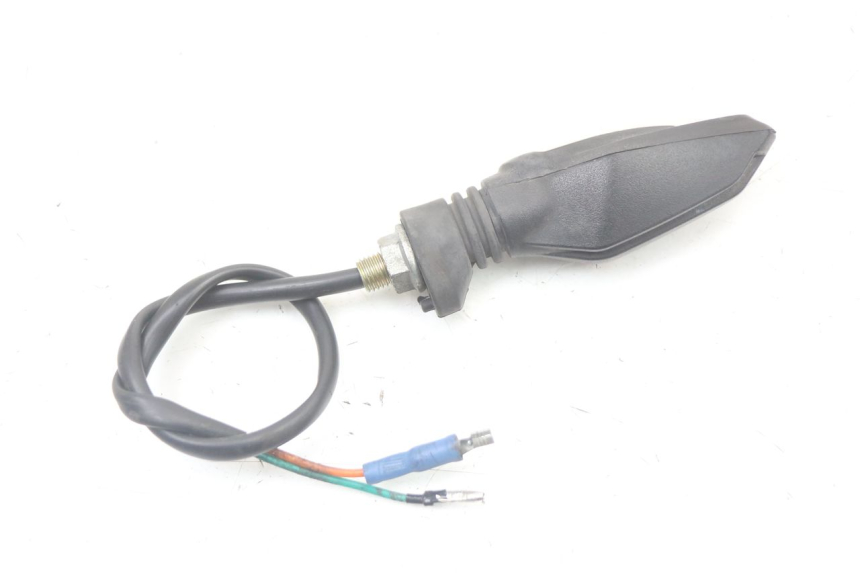 photo de DELANTERO IZQUIERDO INTERMITENTE EBROH BRAVO GLE 1 (2020 - 2024) - Otra perspectiva